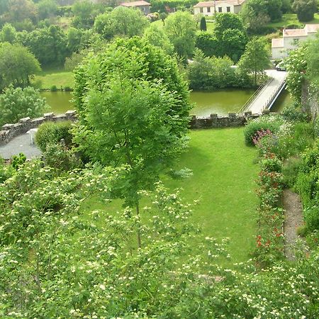 B&B "Les Remparts" Vouvant Exteriör bild